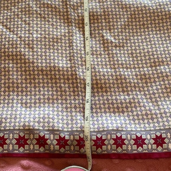 Lavender and pink Anne Klein square scarf - Picture 4 of 7